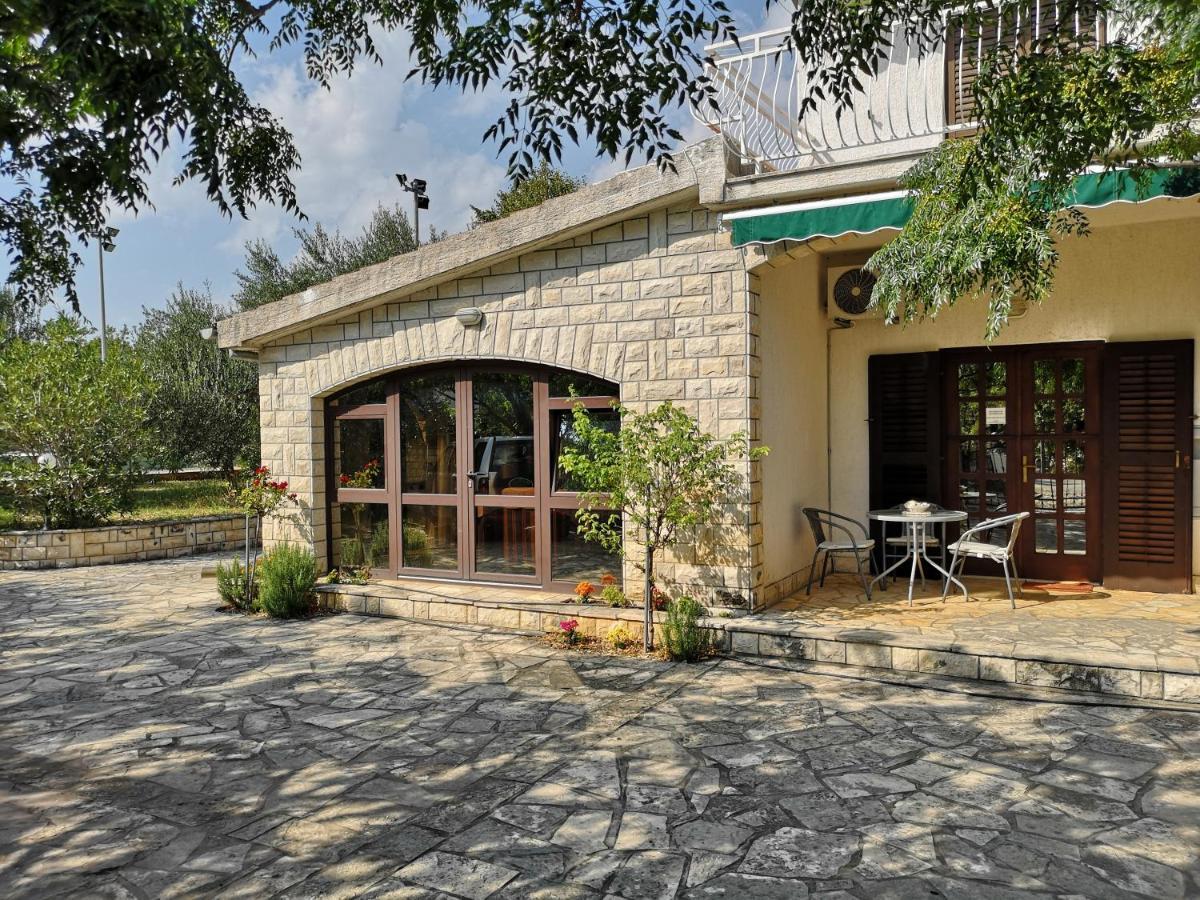 Villa Nina 塞利讷 外观 照片